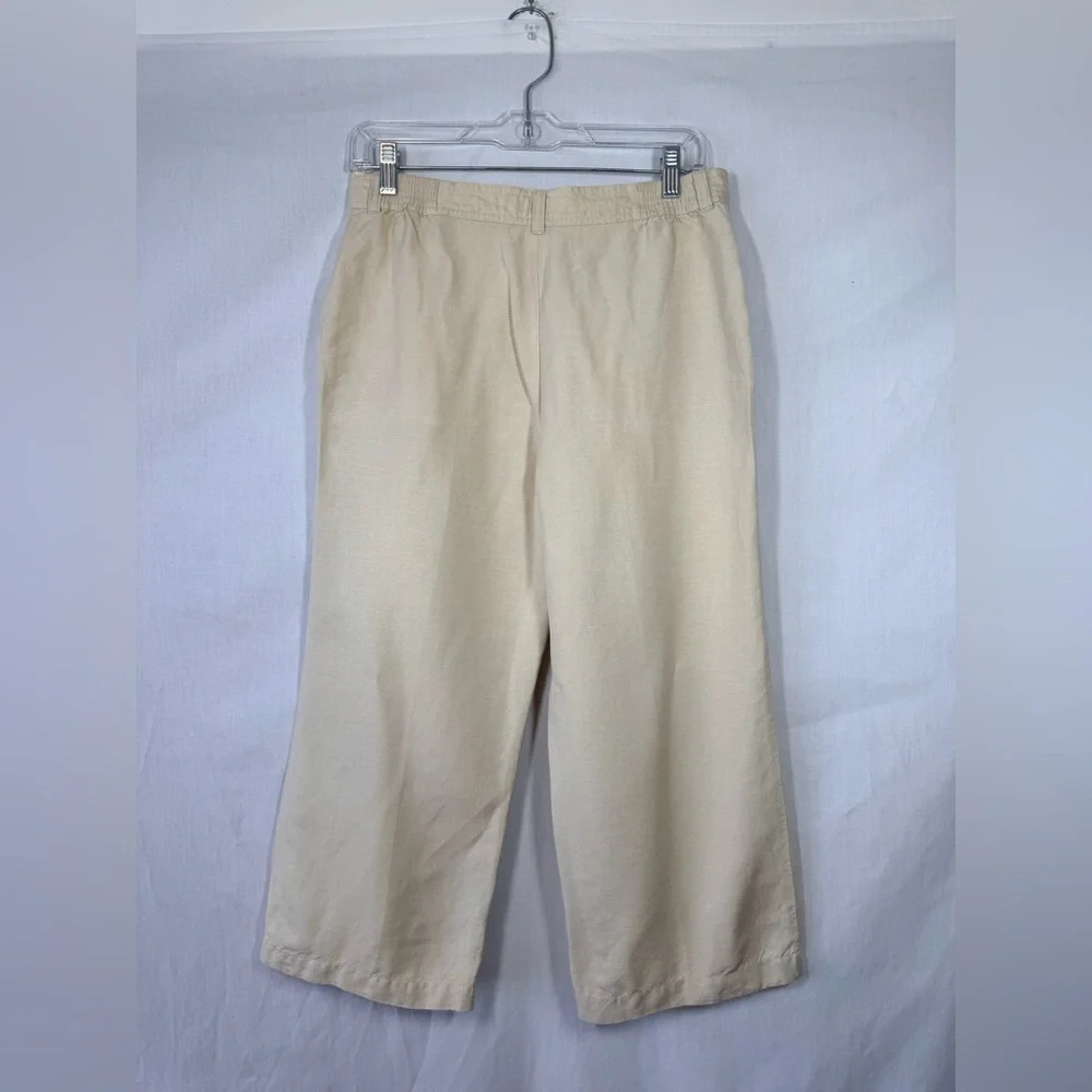 Croft & Barrow Women’s Cream Linen blend cropped pants - Picture 2 of 4